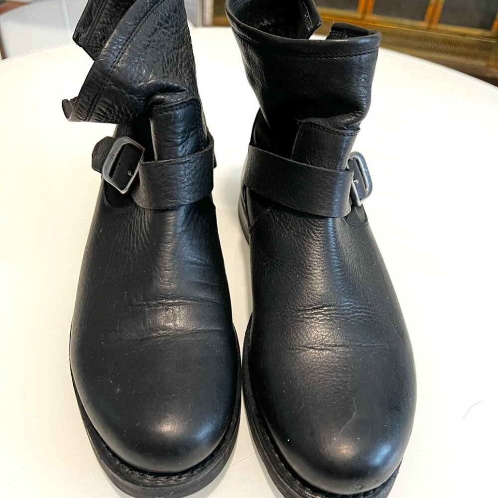 Frye Veronica short boot